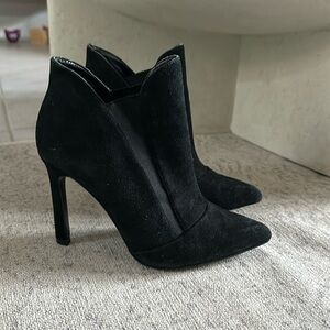 ZARA Pointed Toe High Heeled Booties